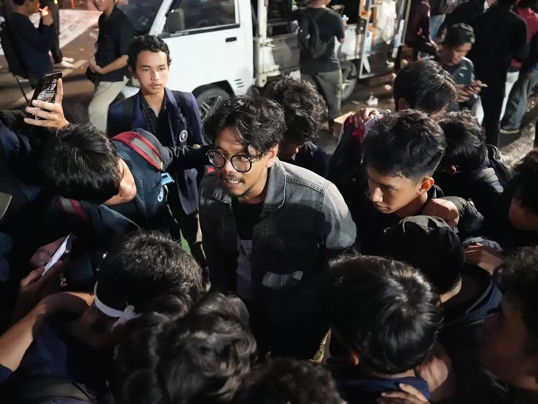 Artikel tentang Islam dan Demokrasi